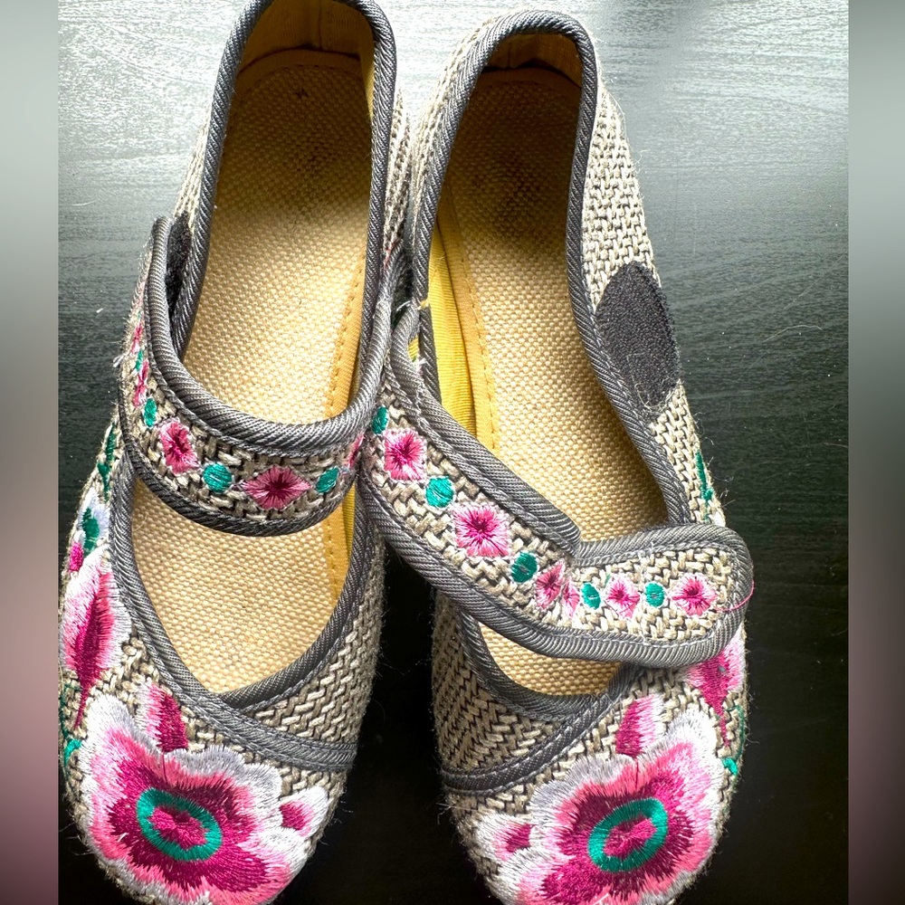 Women’s size 6.5